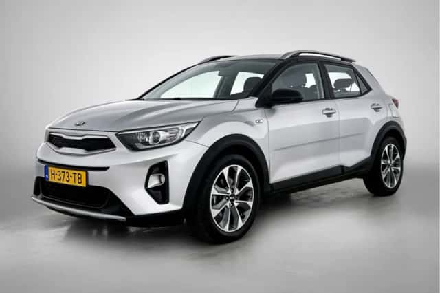 Kia Stonic (2020) thumbnail 1