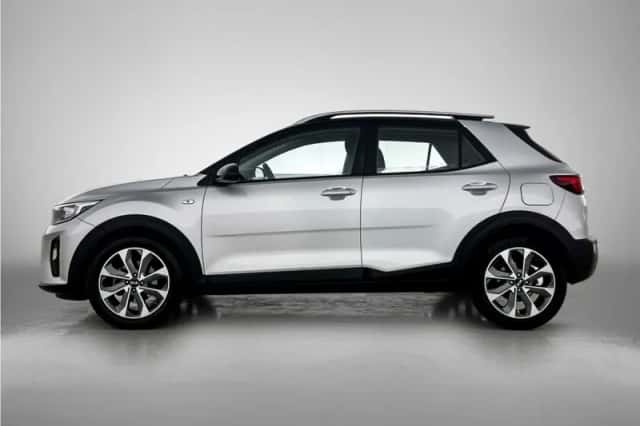 Kia Stonic (2020) thumbnail 3