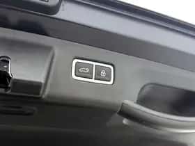 Kia Sorento (2021) thumbnail 34