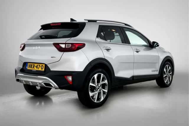 Kia Stonic (2025) thumbnail 2