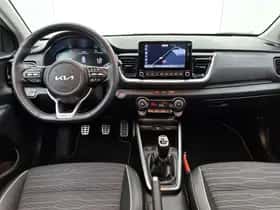 Kia Stonic (2025) thumbnail 4