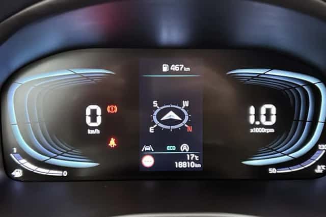 Kia Stonic (2025) thumbnail 6