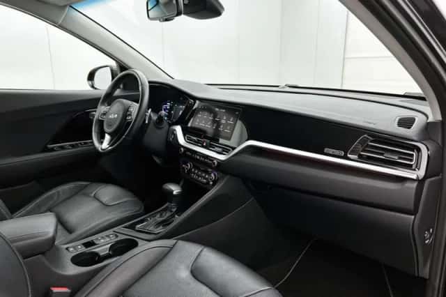 Kia Niro (2022) thumbnail 6
