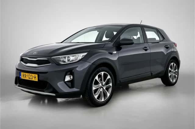 Kia Stonic (2018) thumbnail 1