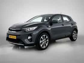 Kia Stonic (2018) thumbnail 2