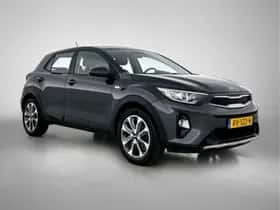 Kia Stonic (2018) thumbnail 12