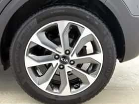 Kia Stonic (2018) thumbnail 23