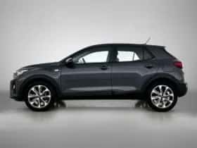 Kia Stonic (2018) thumbnail 4