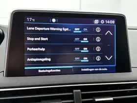 Peugeot 3008 (2019) thumbnail 26