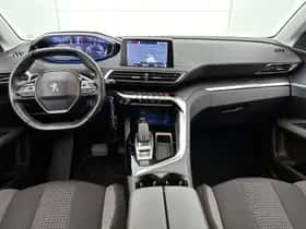 Peugeot 3008 (2019) thumbnail 4