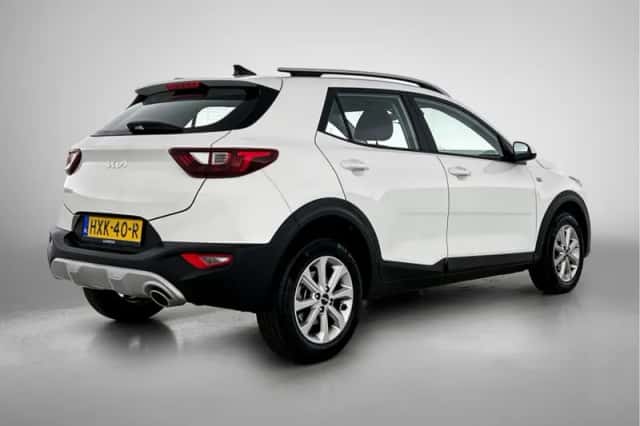 Kia Stonic (2025) thumbnail 2