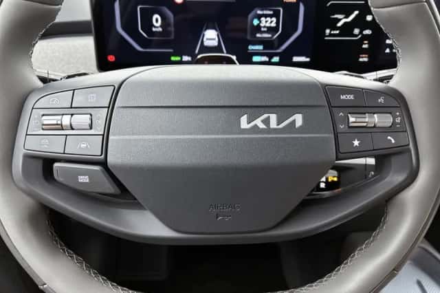 Kia EV3 (2025) thumbnail 6