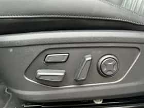Kia Sorento (2023) thumbnail 17