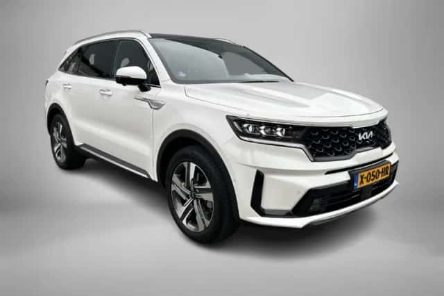 Kia Sorento (2023) thumbnail 4