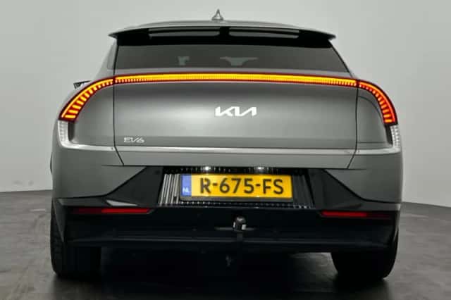 Kia EV6 (2022) thumbnail 5