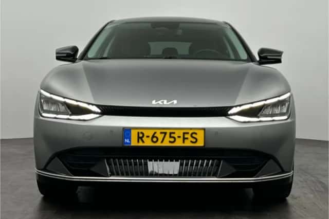Kia EV6 (2022) thumbnail 6