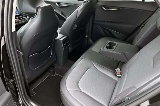 Kia Niro (2025) thumbnail 4