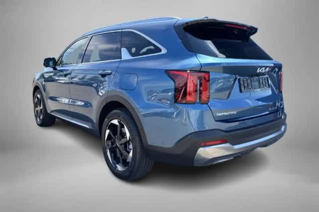 Kia Sorento (2026) thumbnail 3