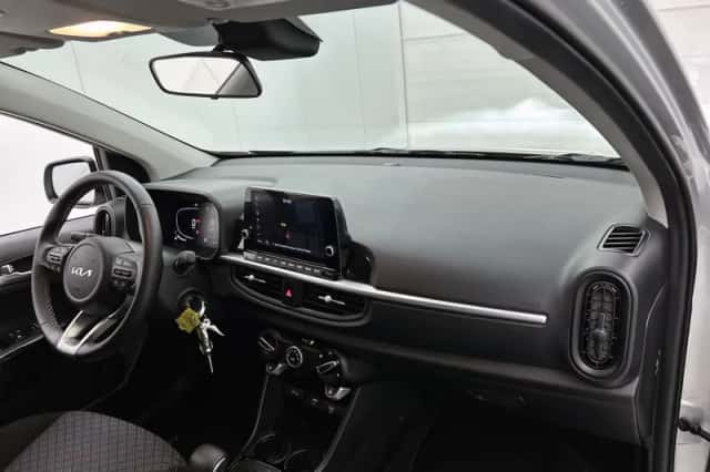 Kia Picanto (2024) thumbnail 6