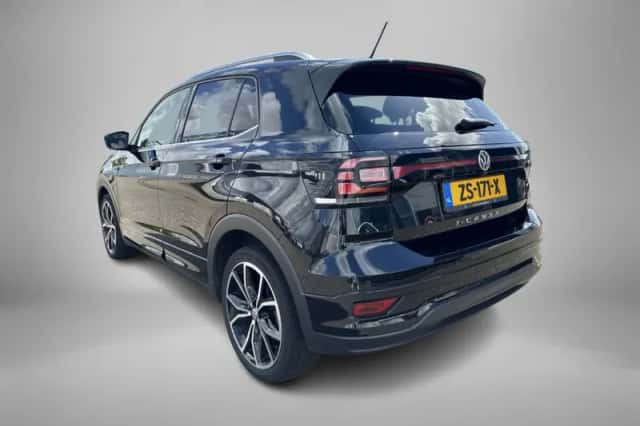 Volkswagen T-Cross (2019) thumbnail 3