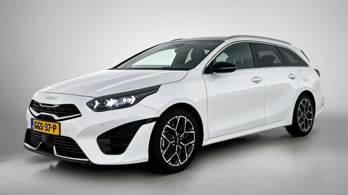 Kia Ceed_Sportswagon (2024) — foto 1