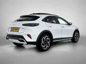 Kia XCeed (2024) thumbnail 2