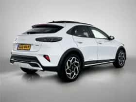 Kia XCeed (2024) thumbnail 3