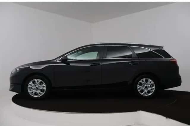 Kia Ceed_Sportswagon (2025) thumbnail 3