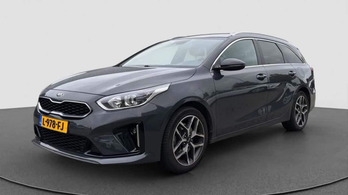 Kia Ceed_Sportswagon (2021) — foto 1
