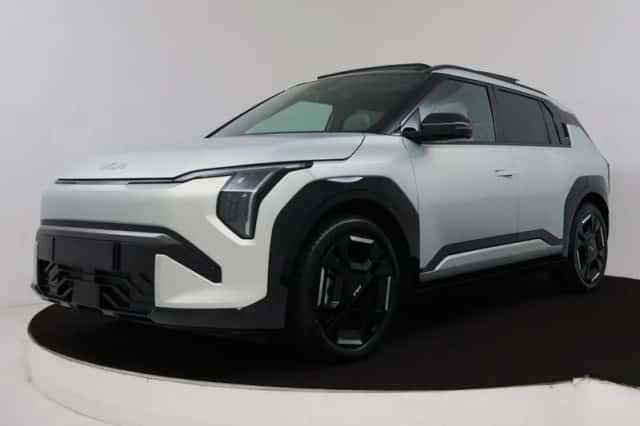 Kia EV3 (2025) thumbnail 1