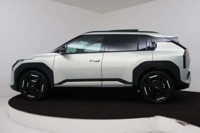 Kia EV3 (2025) thumbnail 3