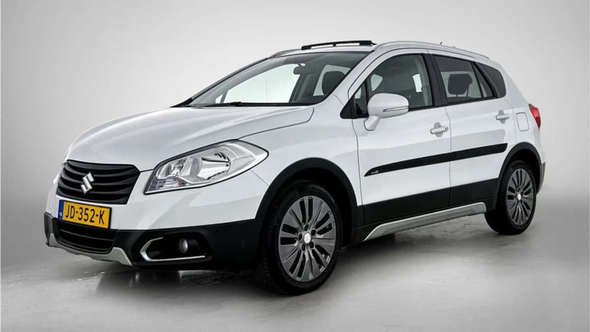 Suzuki S-Cross (2016) — foto 1