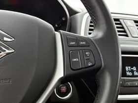 Suzuki S-Cross (2016) thumbnail 13