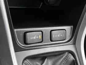 Suzuki S-Cross (2016) thumbnail 17