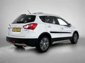 Suzuki S-Cross (2016) thumbnail 3