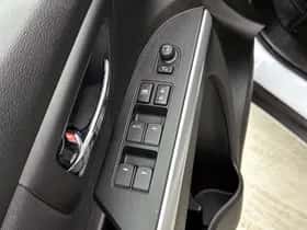 Suzuki S-Cross (2016) thumbnail 21