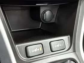 Suzuki S-Cross (2016) thumbnail 23