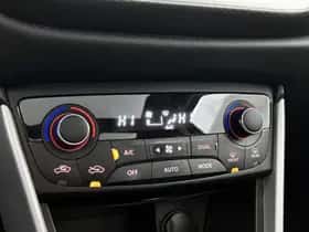 Suzuki S-Cross (2016) thumbnail 8