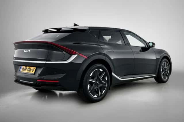 Kia EV6 (2025) thumbnail 2
