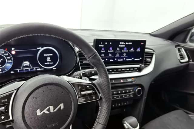 Kia XCeed (2025) thumbnail 5