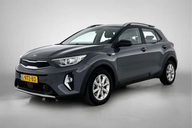 Kia Stonic (2021) thumbnail 1