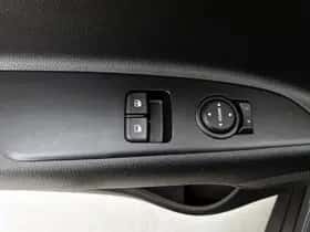 Kia Stonic (2021) thumbnail 21