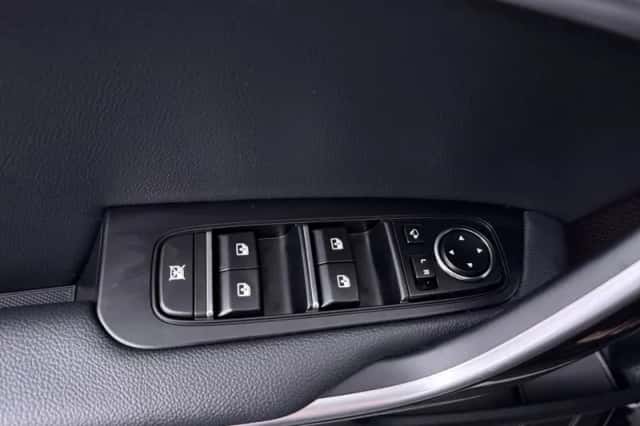 Kia XCeed (2025) thumbnail 4