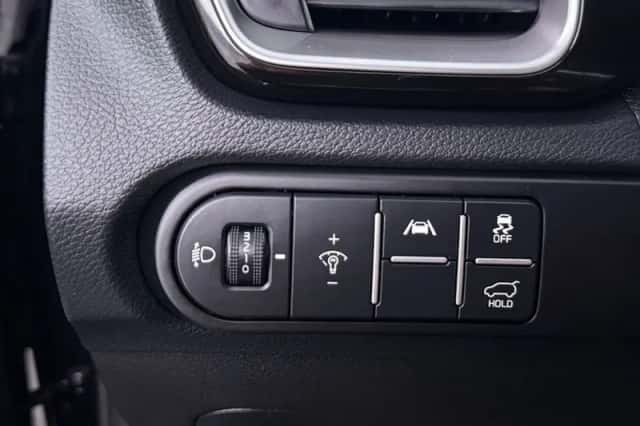 Kia XCeed (2025) thumbnail 5