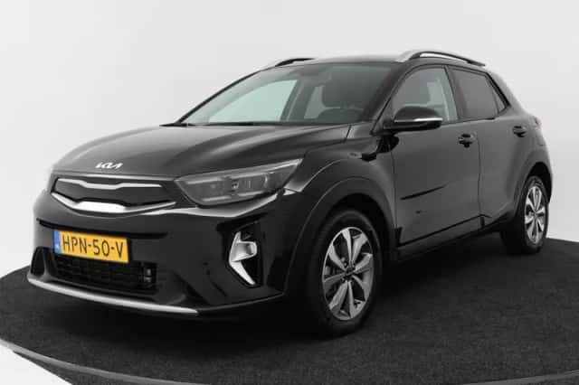Kia Stonic (2025) thumbnail 1