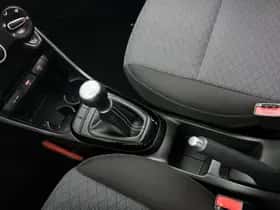 Kia Picanto (2024) thumbnail 11