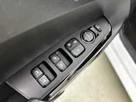 Kia Picanto (2024) thumbnail 22