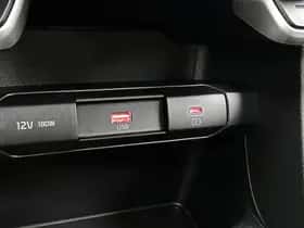 Kia Picanto (2024) thumbnail 24