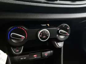 Kia Picanto (2024) thumbnail 10