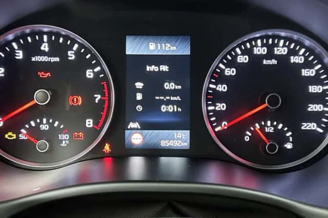 Kia Stonic (2022) thumbnail 6